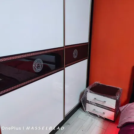 Apartament тристаен в центъра *