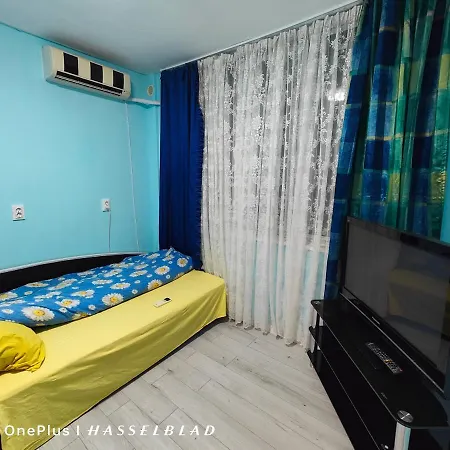 тристаен в центъра *