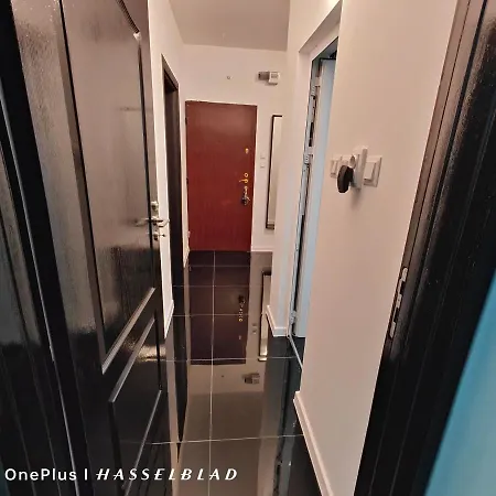 тристаен в центъра *