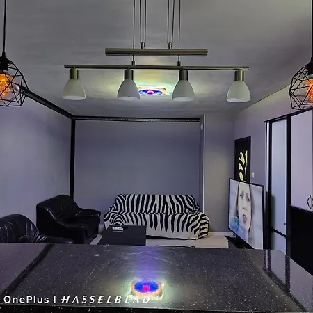 тристаен в центъра Apartamento *